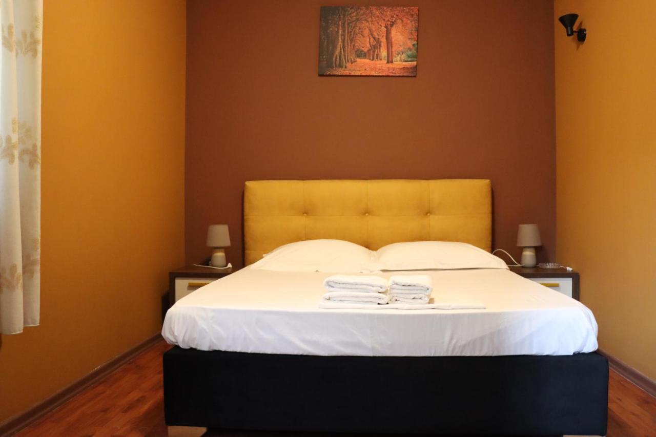 Hotel Ceka Durres Bagian luar foto