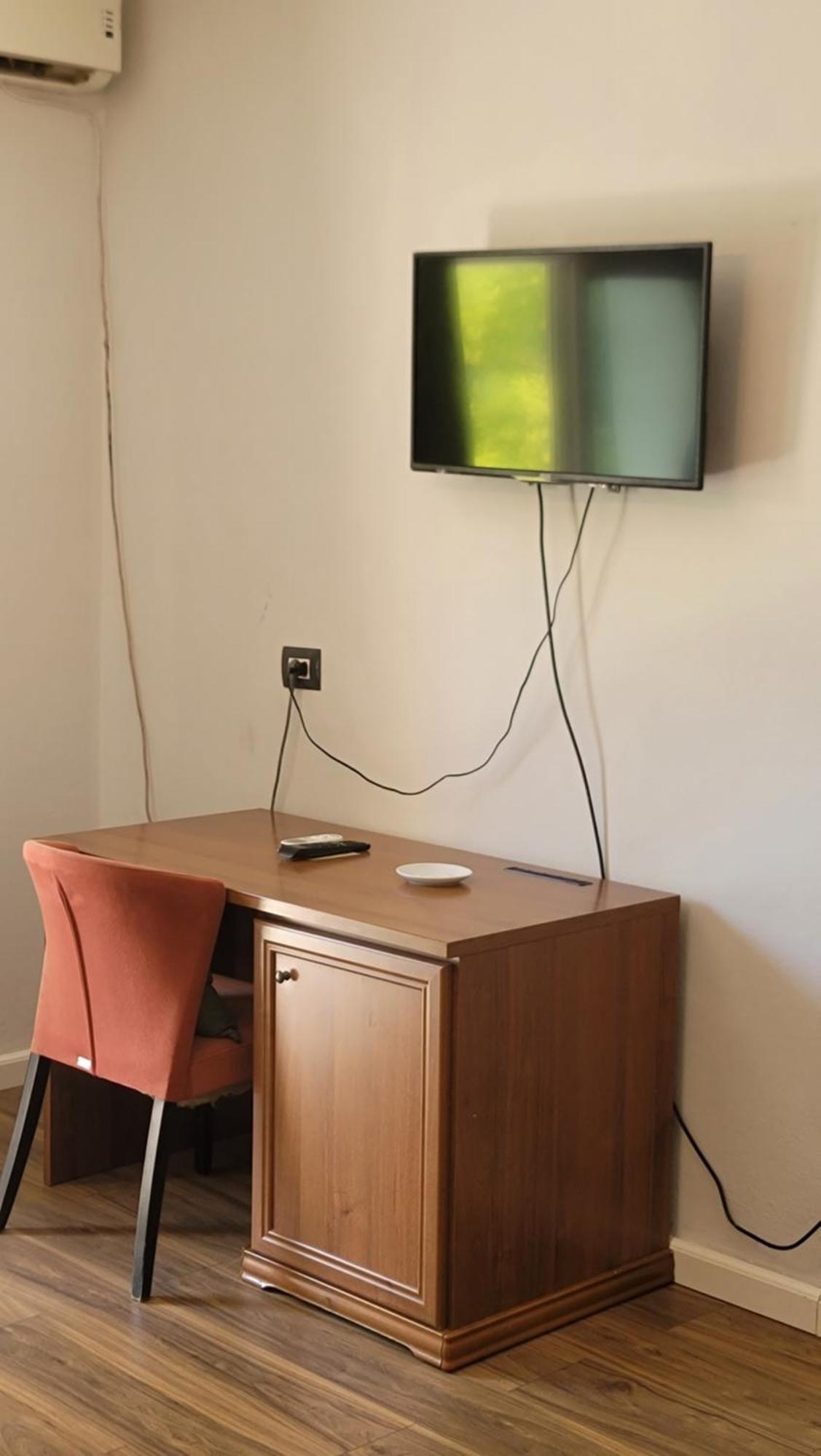 Hotel Ceka Durres Bagian luar foto
