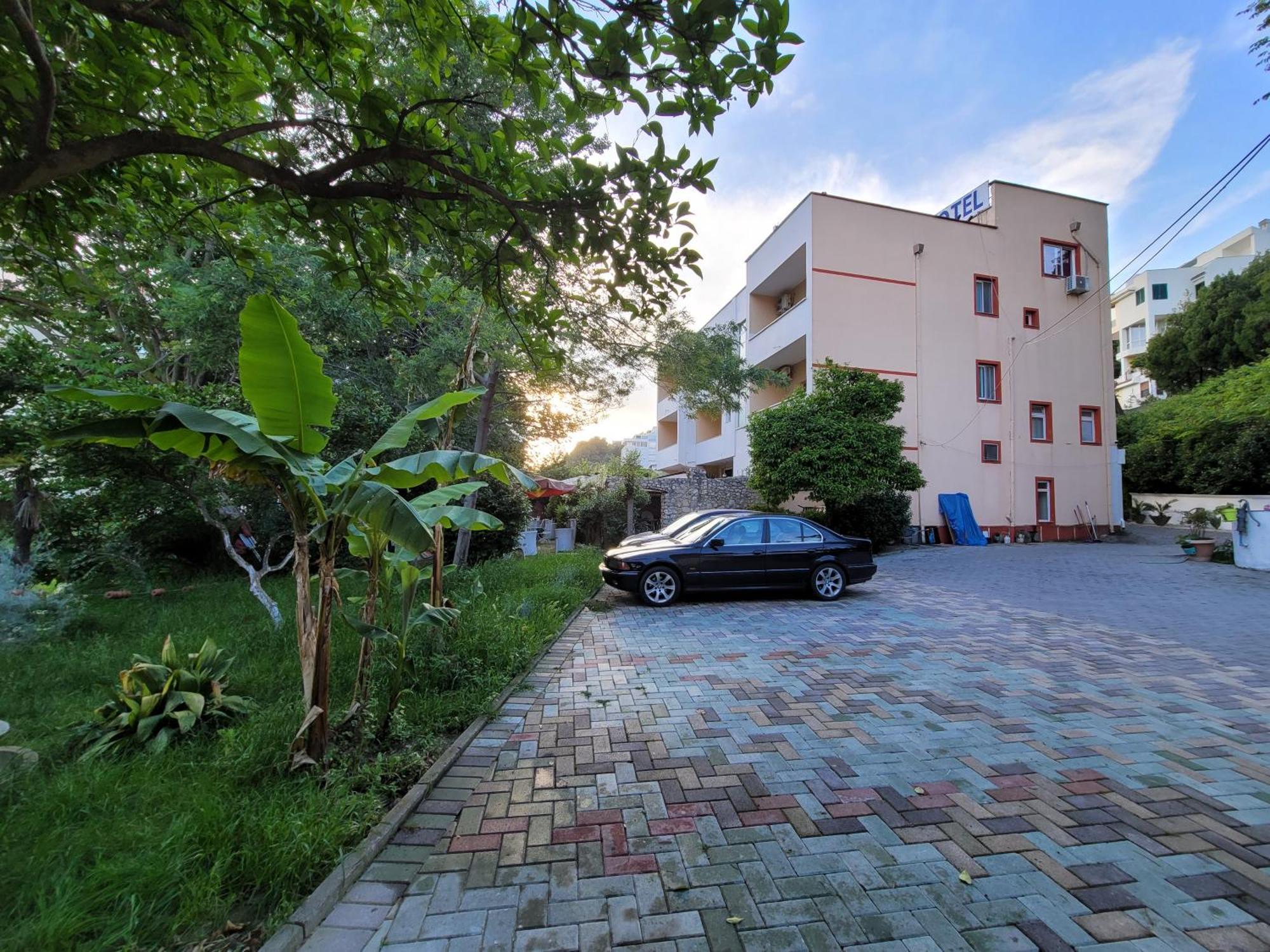 Hotel Ceka Durres Bagian luar foto