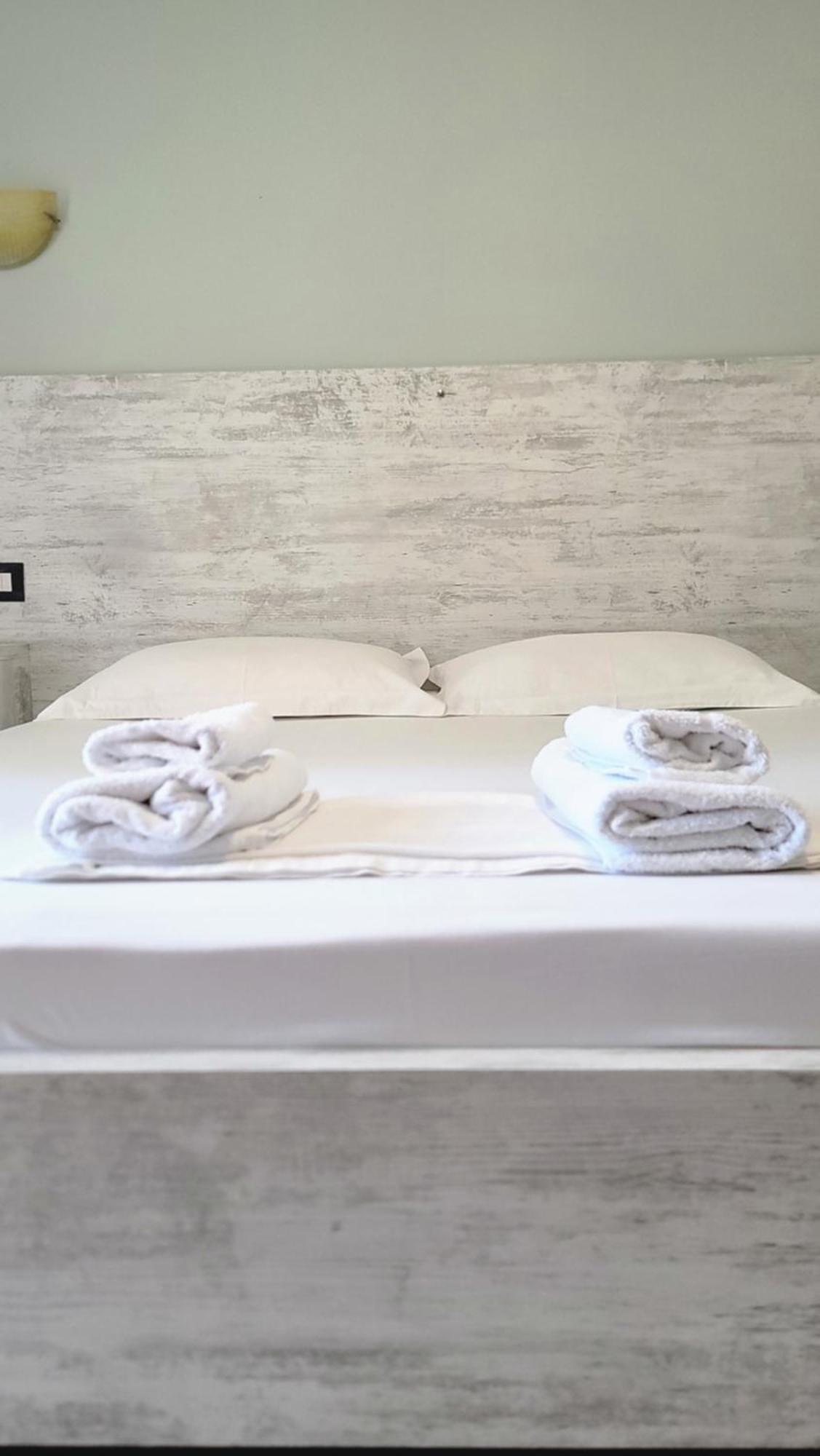 Hotel Ceka Durres Bagian luar foto