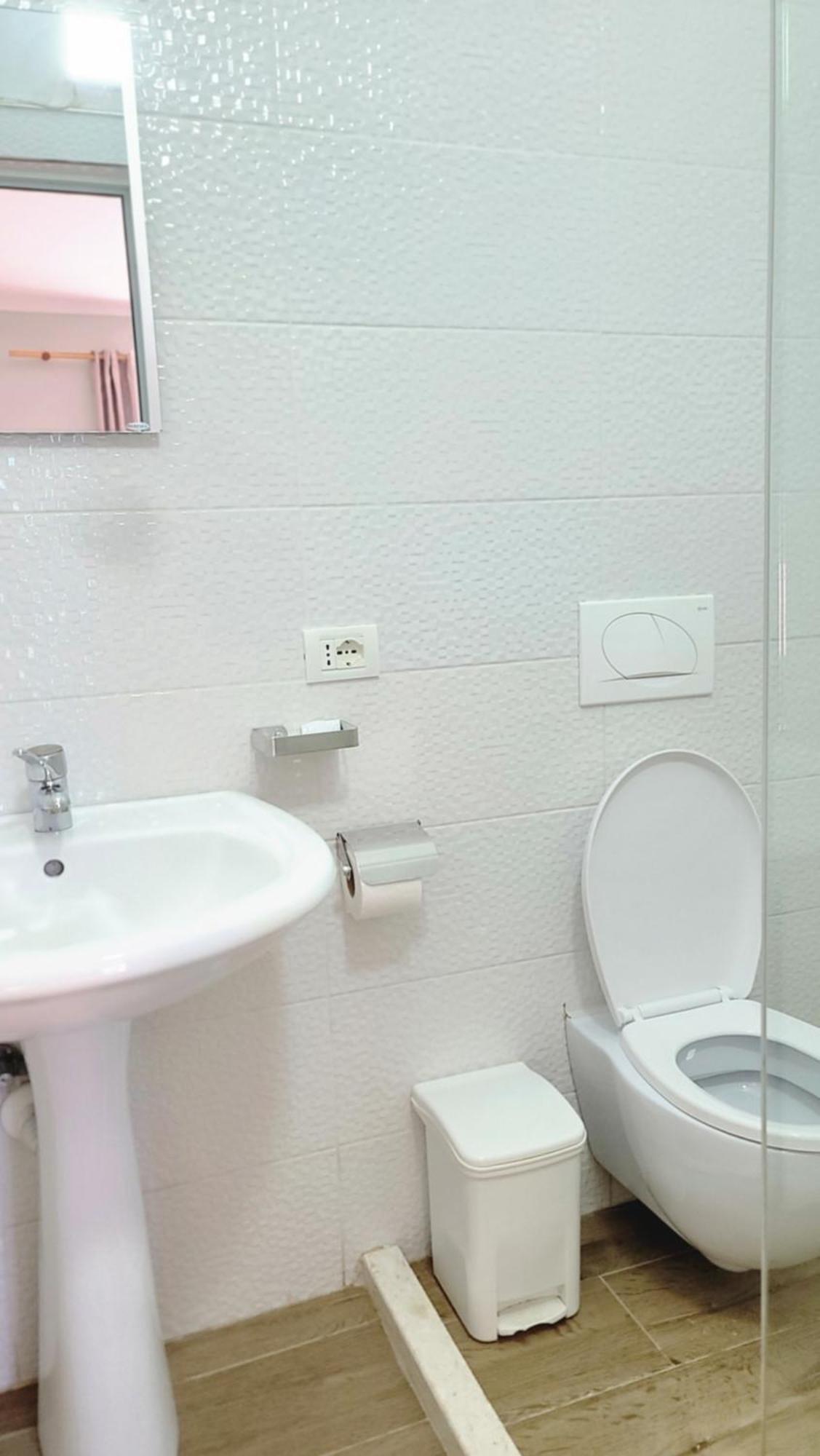 Hotel Ceka Durres Bagian luar foto
